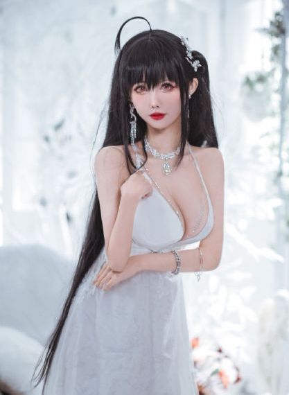 高冷美女被灌醉无力反抗_BD高清在线观看
